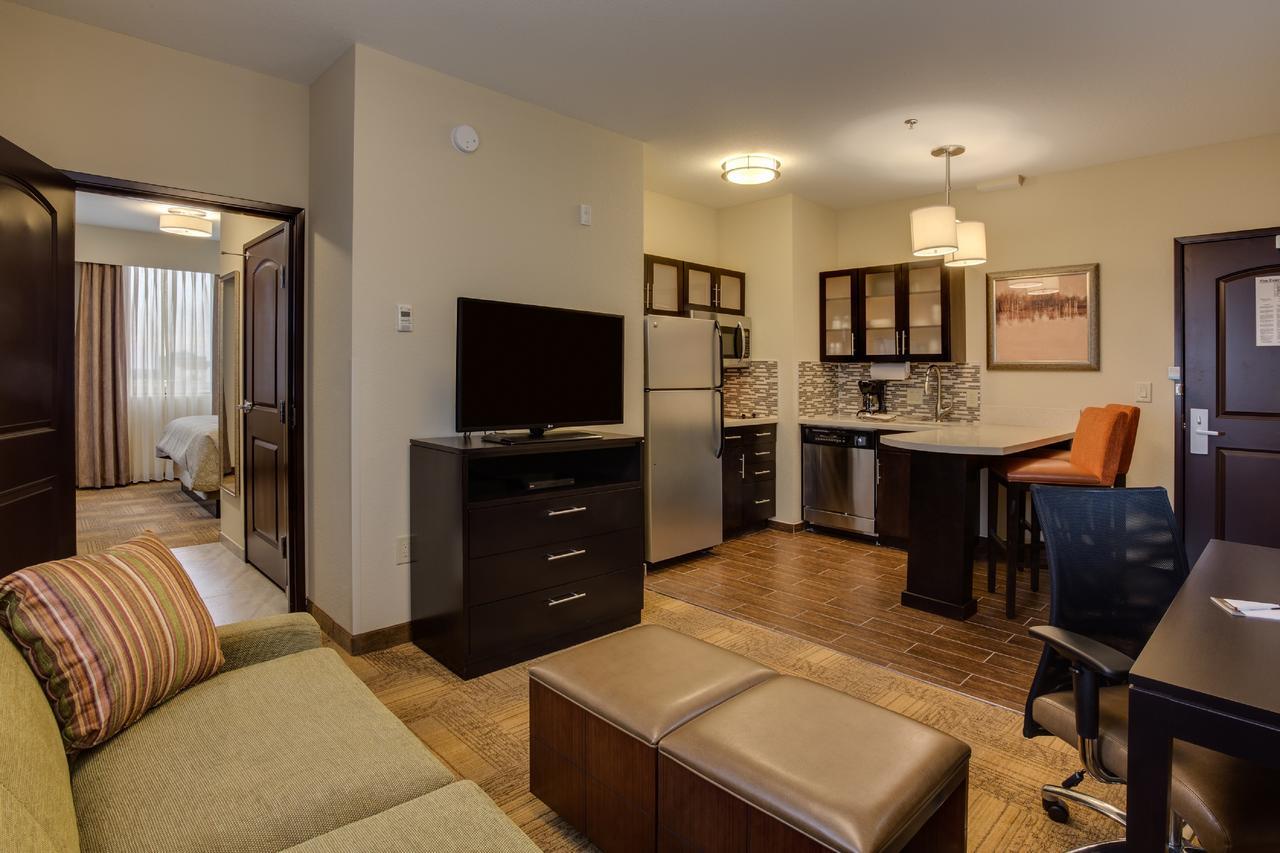Staybridge Suites Houston East - Baytown By Ihg Kültér fotó